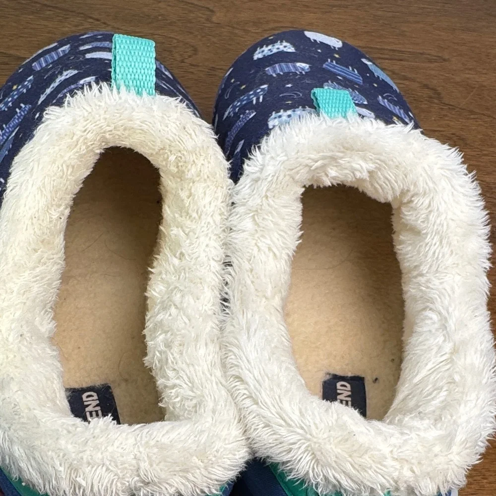 Lands End Sheep Kids Sherpa Lined Ultra Lightweight Puffer Slippers, est sz 4